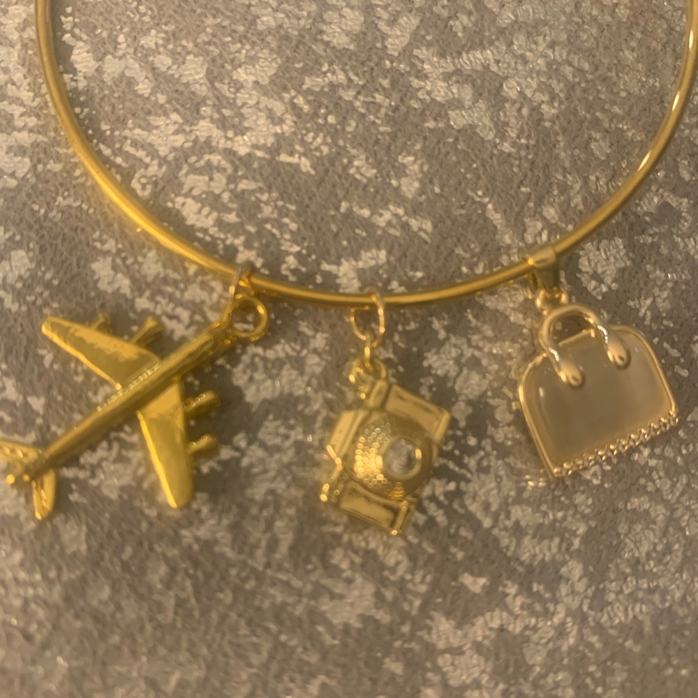 Jewelry on the Fly! Jetsetter gold plated bracelet